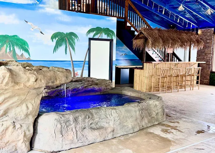 Teepee At Paradise Point With A Hot Tub Fire Pit & Grill