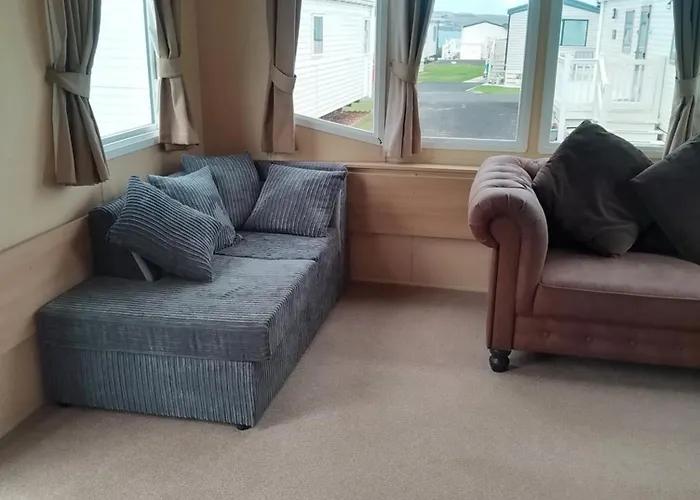Comfy Caravan In Eyemouth
