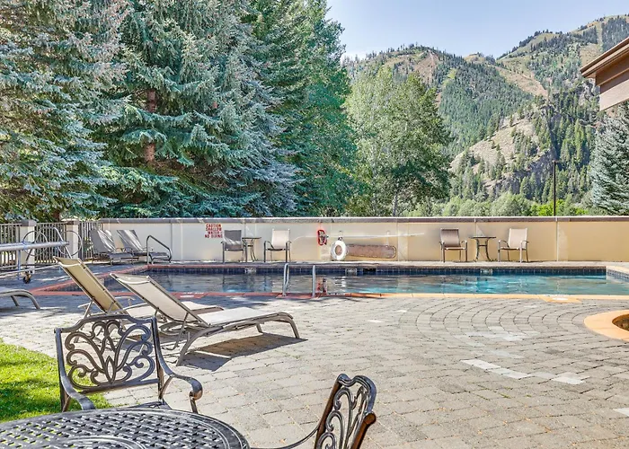 Mtn-View Balcony! Walkable Ketchum Condo