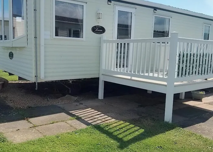Comfy Caravan In Eyemouth