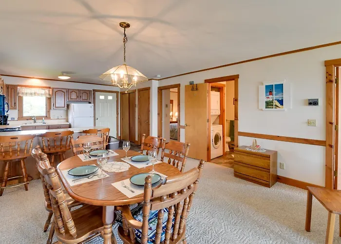 Mtn Views & Pool Access: Lake Memphremagog Condo!