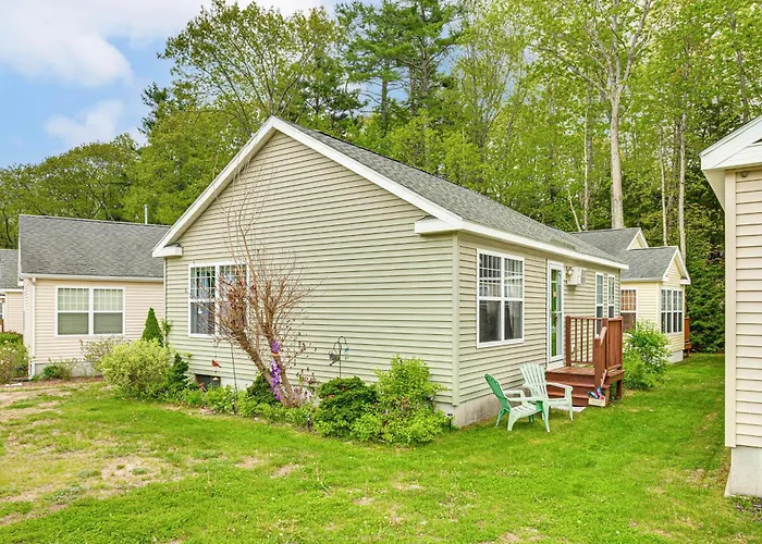 1 Mi To Beach: Cottage W/ Pool Access In Wells