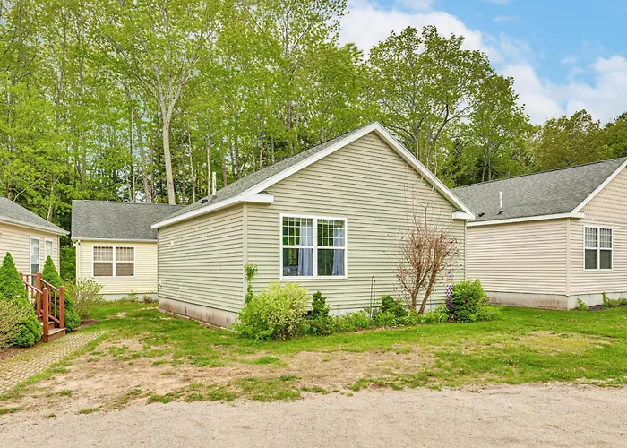 1 Mi To Beach: Cottage W/ Pool Access In Wells