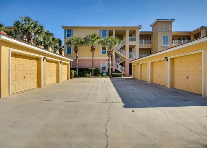 Community Pool: Coastal Escape In Flagler Beach