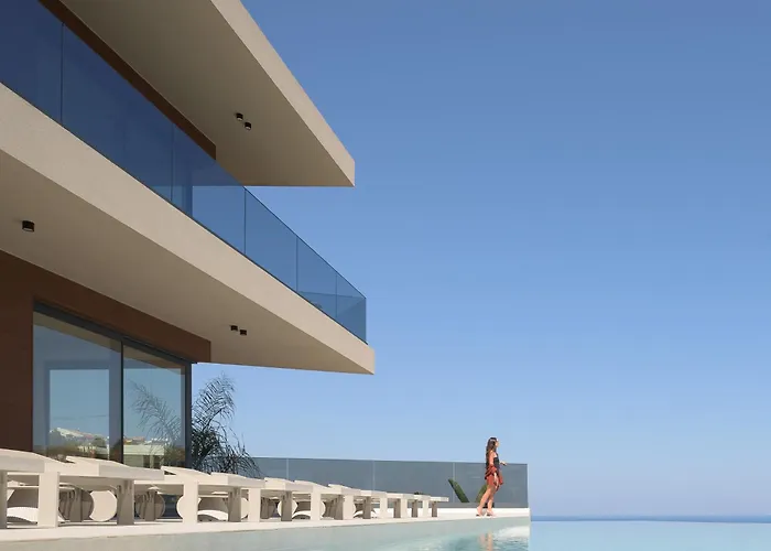 Ayeria Villa, Design Retreat By The Beach & Shops, By Thinkvilla