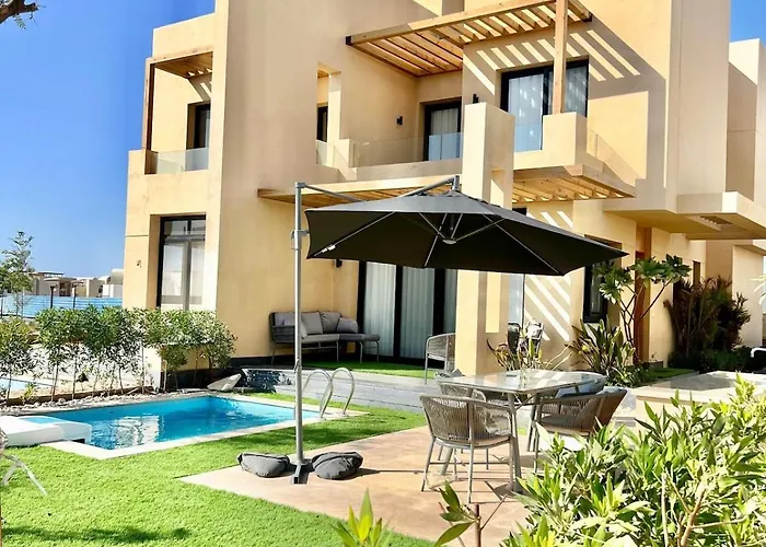 Luxury Resort Villa With Private Pool Oasis