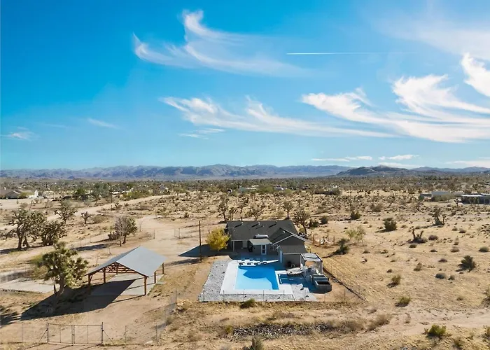 Starlight Mesa - Pool, Spa, Sauna, 5 Acres, 5 Bedrooms, Sleeps 15
