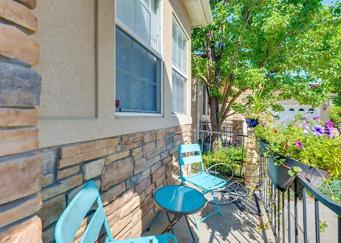 Pet-Friendly Longmont Home W/ Mcintosh Lake Access