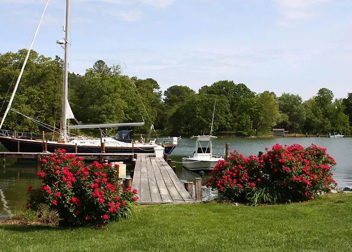 Captains Cove