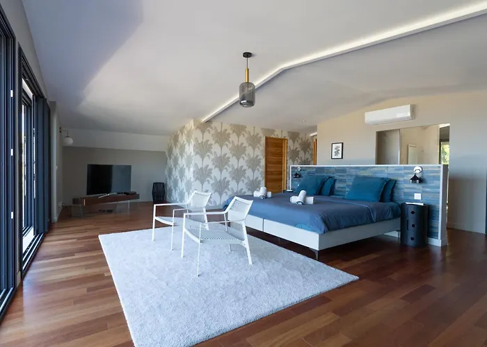 Luxueuse Villa Calypso - Piscine et vue mer