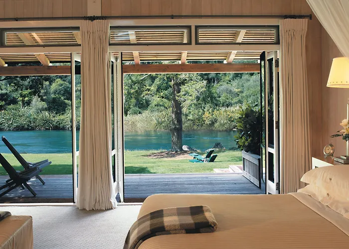 Huka Lodge, Beckons