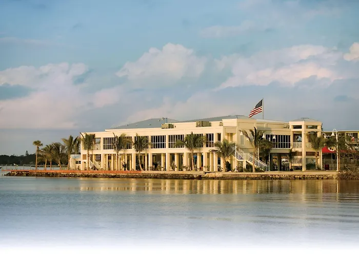 Reefhouse Resort And Marina