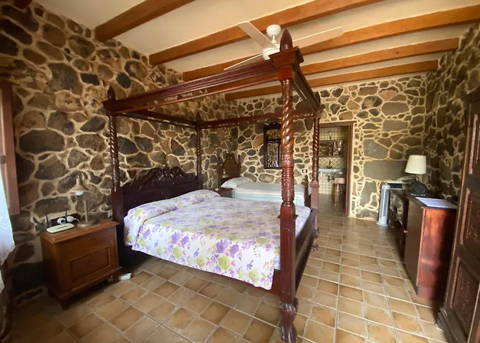 Hotel Rural Restaurante Mahoh