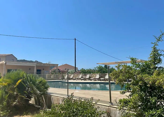 Manureva Calvi