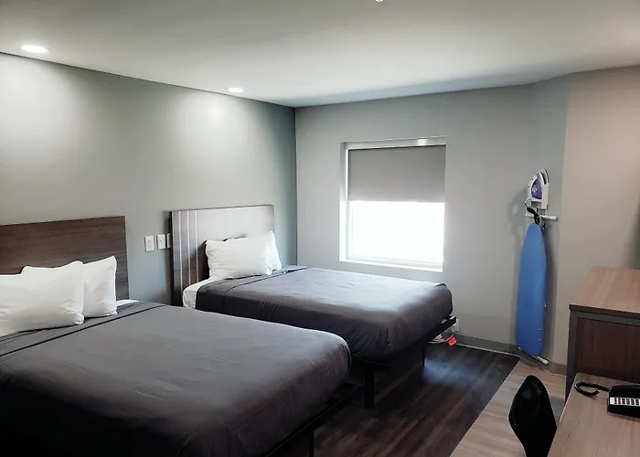 Cheap hotel: Hathaway Inn