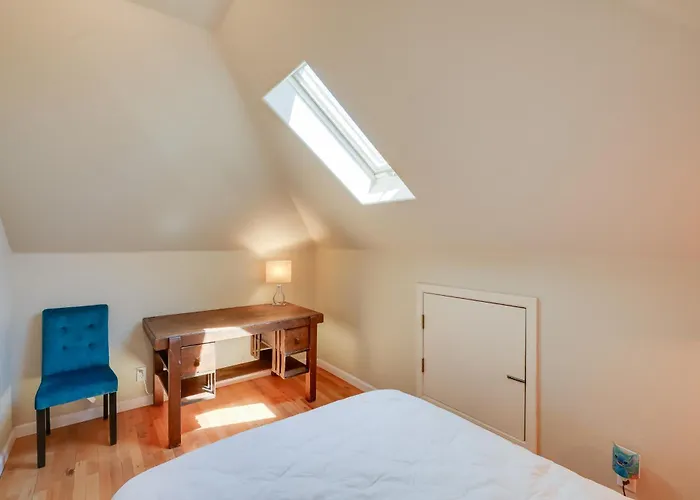 Colfax Getaway W/ Hot Tub, Mountain Views!