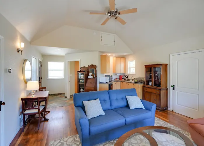 Colfax Getaway W/ Hot Tub, Mountain Views!