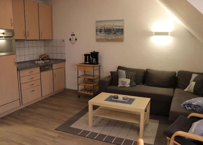 Ferienwohnung mit Seeblick und Schwimmbadnutzung in Cuxhaven