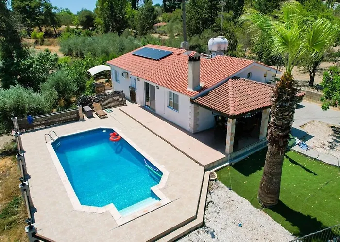 Peaceful Kallepia Villa With Private Pool & Mountain Views