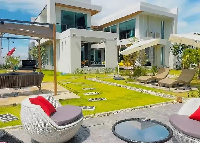 De Flourishing Hill Pool Villa , Cha Am