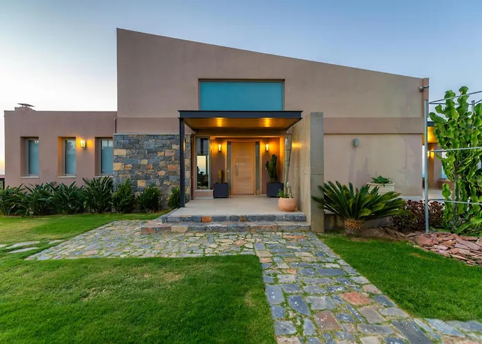 Mama Georgia'S Villa