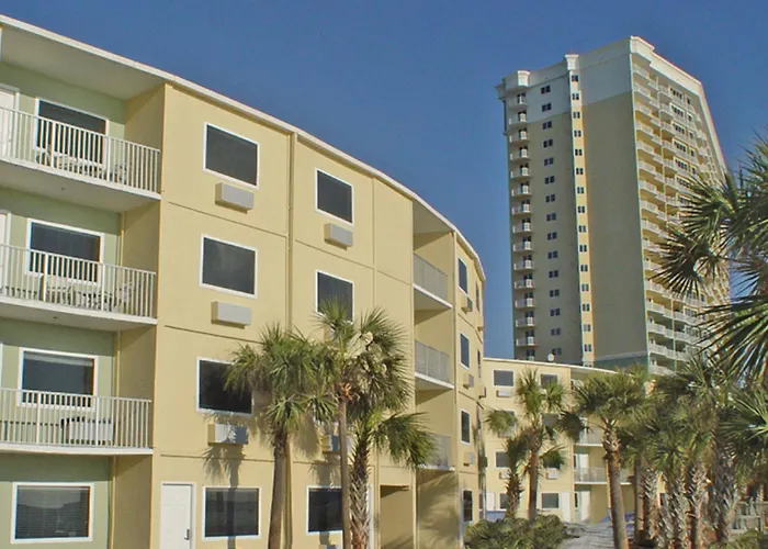 Pet Friendly hotel: Boardwalk Beach Hotel