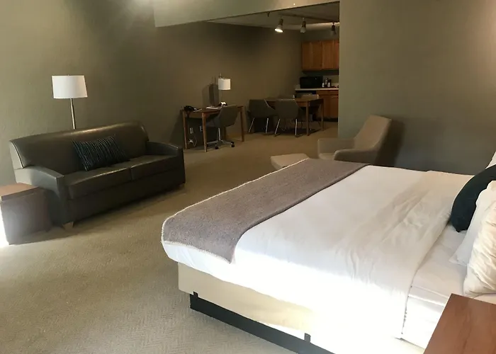 Treetops Resort
