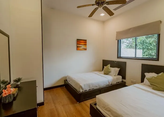 Amore Villa, Karambunai