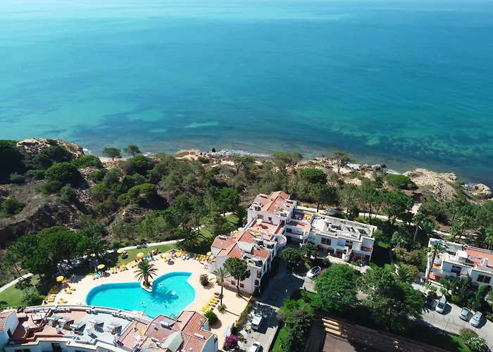 Hôtel avec tennis: Alfagar Village