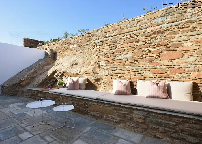Kynara Boutique Village