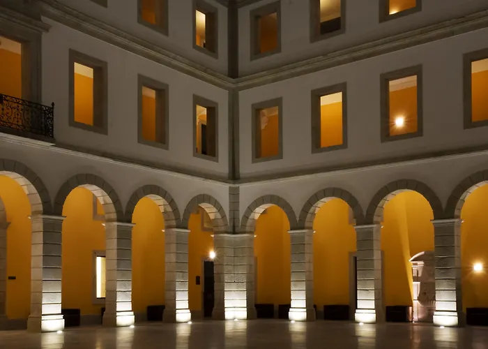 Hotel com piscina: Pousada De Viseu
