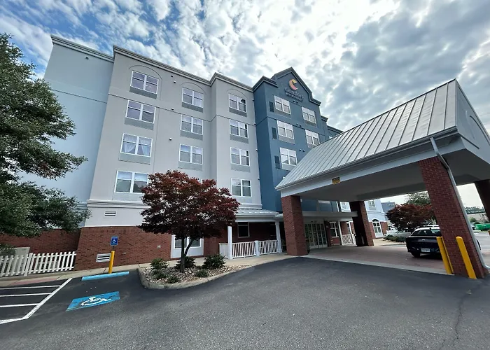 Golf hotel: Comfort Inn & Suites Virginia Beach - Norfolk Airport