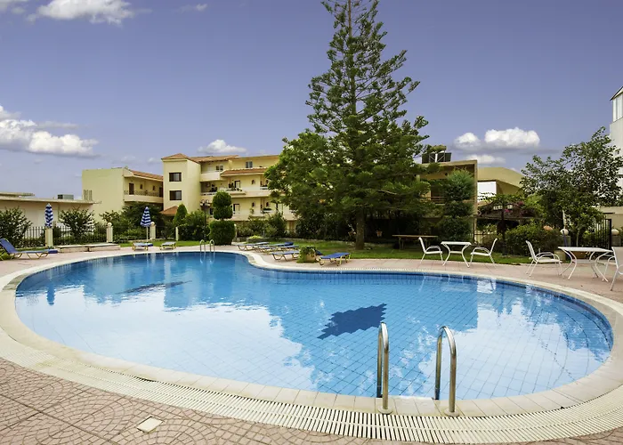 Lyristis Dinos Studios & Apartments