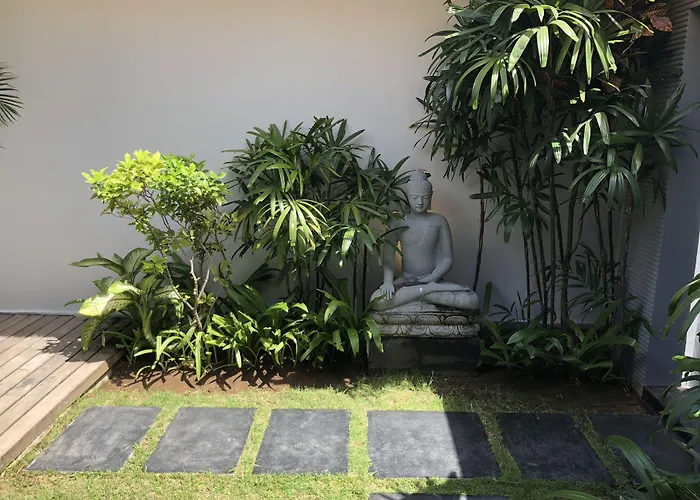 Luxury hotel only: Indiana Kenanga Boutique Hotel & Spa