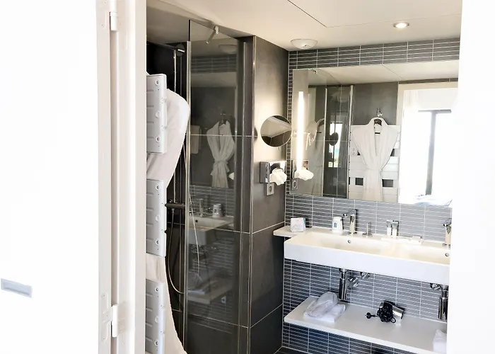 Animaux admis &Spa Les Bains De Cabourg By Thalazur