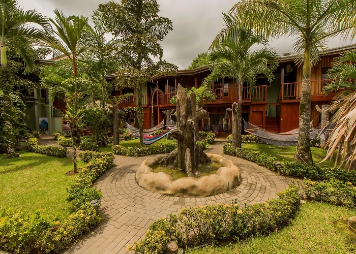 Arenal Hostel Resort