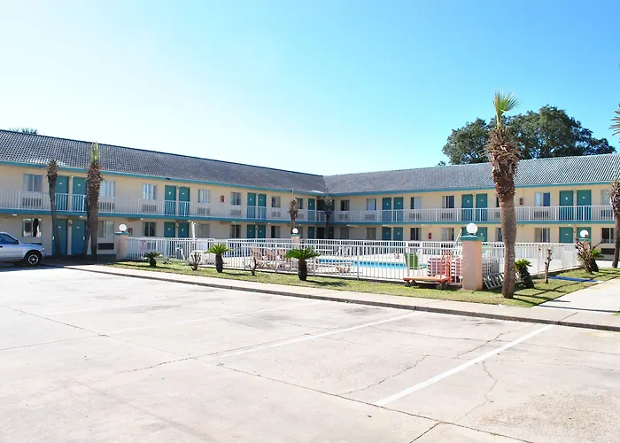 Family Hotel: Coconut Grove Motor Inn