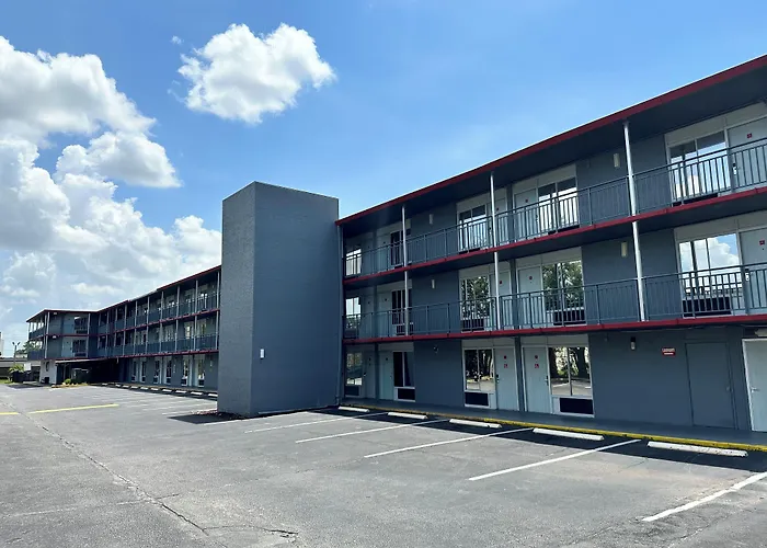 Motel: Travelodge By Wyndham Orlando At Heart Of International Drive