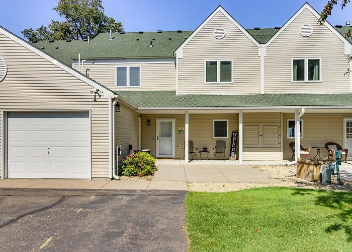 Marina Access & Lake Views: Family Gem In Onamia