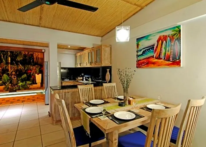 Lembongan Sanctuary Villas