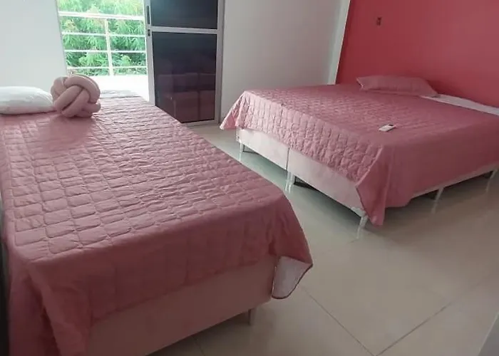 Casa Sobrado Confortáve, Parque Novo Mato Grosso