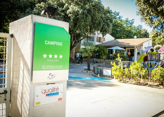 Hotel pres du College: Camping Les Genets D'Or