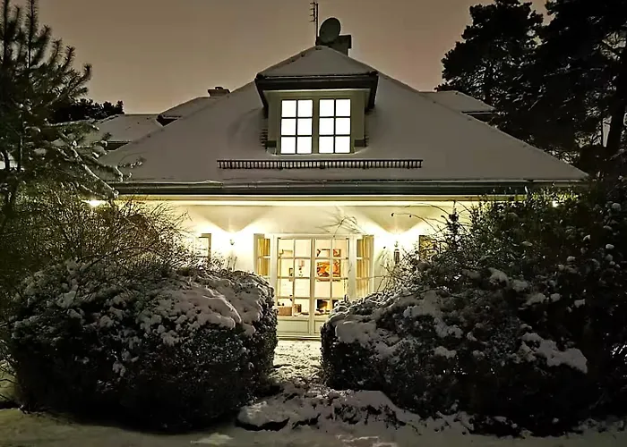 Excl House In Warsaw With Pools