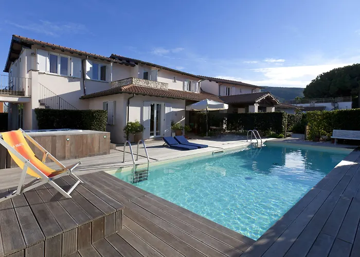 Resort: Hotel Villa Smeraldo