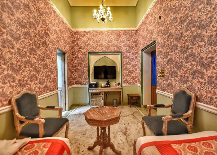 Nirbana Palace - A Heritage And Spa