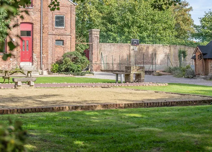 Charmante Maison À Quiestède Avec Sauna