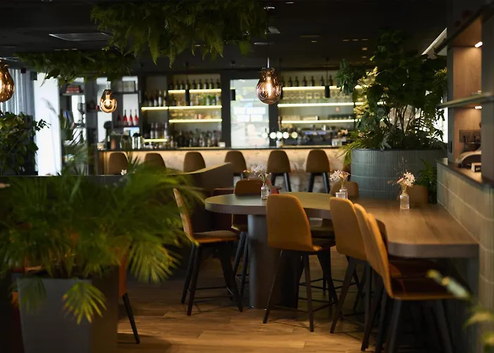 4 Sterne Hotels Radisson Blu