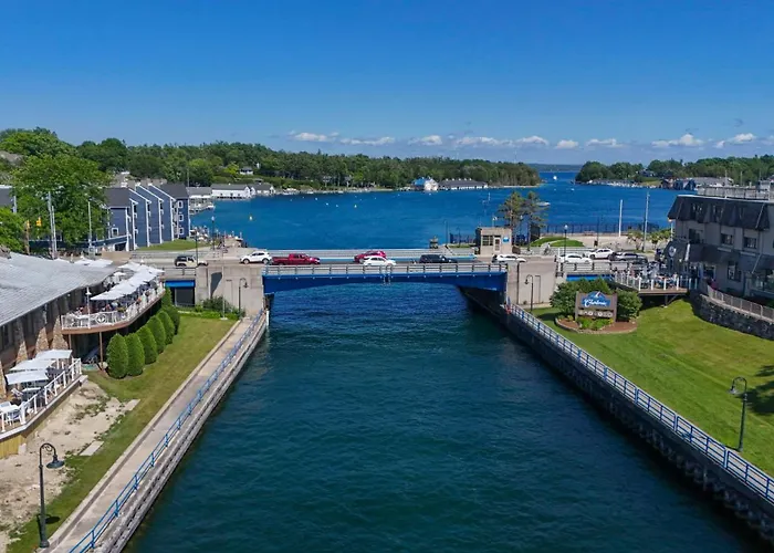 236 Edgewater Inn