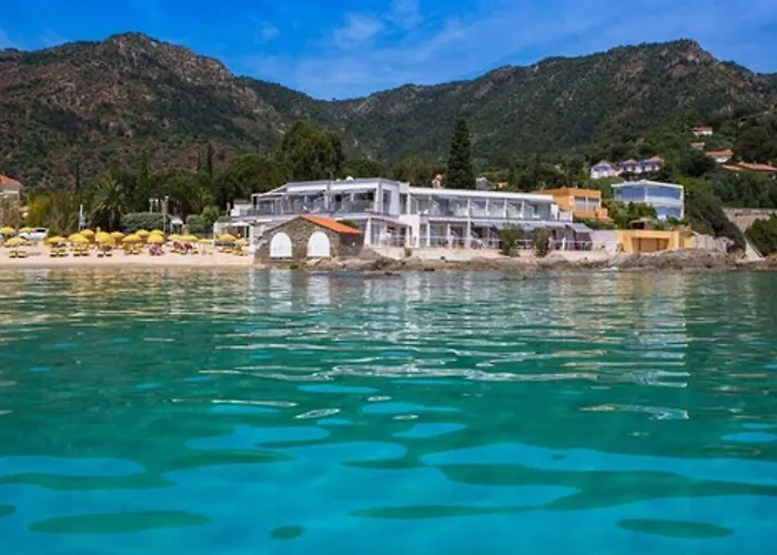 Roc Hotel - Hotel 4 Etoiles Les Pieds Dans L'Eau