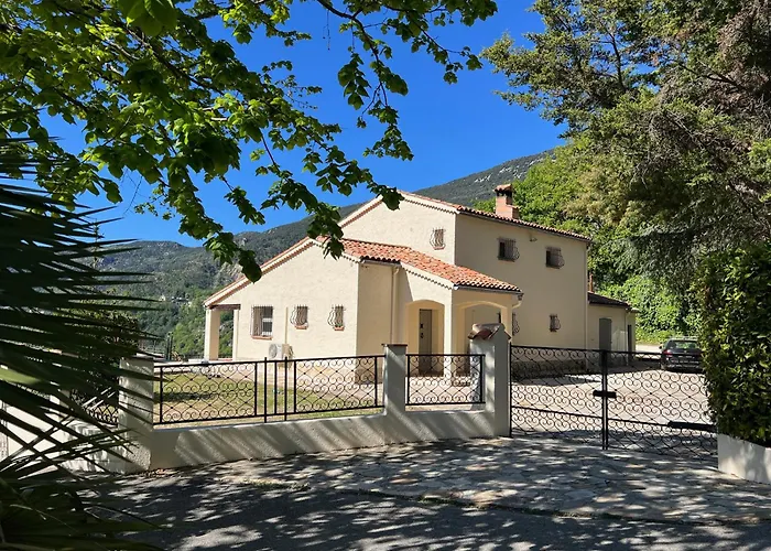 Cote 'D Azur - Beautiful Villa With Private Pool